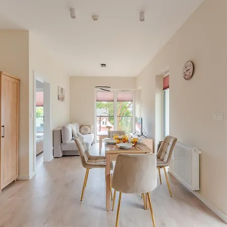 Ustronie Supreme 100m Do Plazy דירה