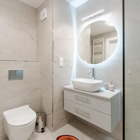 Ustronie Supreme 100m Do Plazy אוסטרוני מורסקי