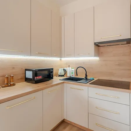 Ustronie Supreme 100m Do Plazy * אוסטרוני מורסקי