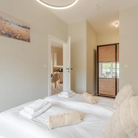 Ustronie Supreme 100m Do Plazy * אוסטרוני מורסקי