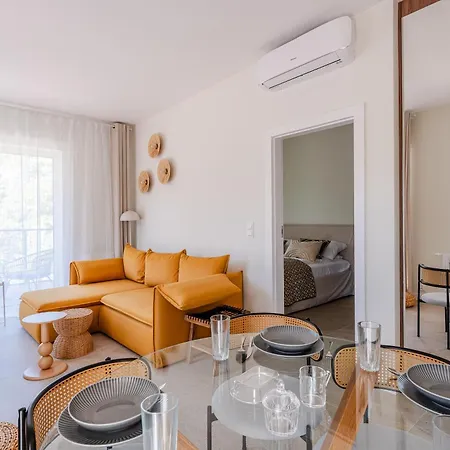 Ustronie Supreme 100m Do Plazy אוסטרוני מורסקי