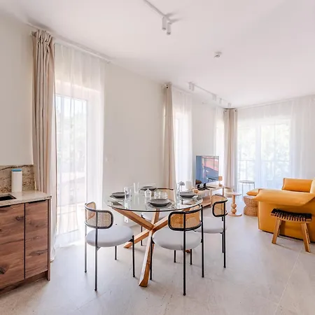 Ustronie Supreme 100m Do Plazy *