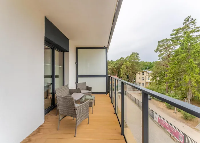 Ustronie Supreme 100m Do Plazy * Ustronie Morskie